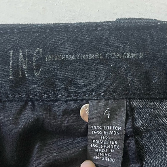 New w/tags INC International Concepts women’s black jeans, curvy fit, size 4 - Picture 3 of 3